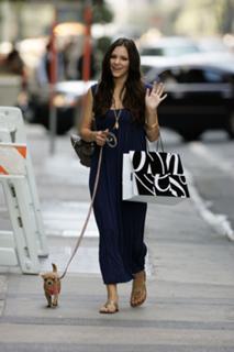 Katharine McPhee feet photo thumbnail