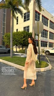 Zaira Nara feet photo thumbnail