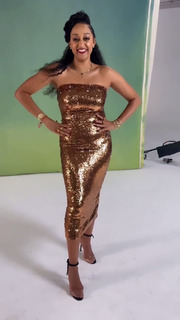 Tia Mowry feet photo thumbnail