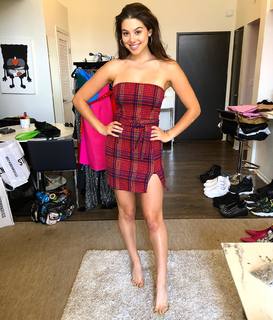 Kira Kosarin feet photo thumbnail