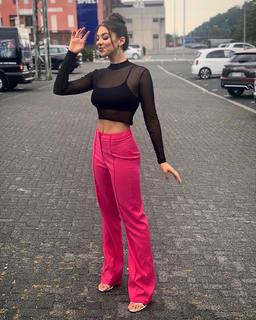 Kira Kosarin feet photo thumbnail