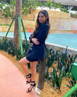 Kira Kosarin feet photo thumbnail