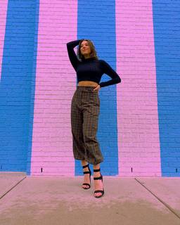 Kira Kosarin feet photo thumbnail