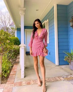 Kira Kosarin feet photo thumbnail