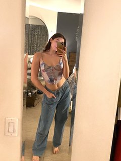 Kira Kosarin feet photo thumbnail