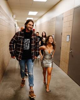 Maren Morris feet photo thumbnail