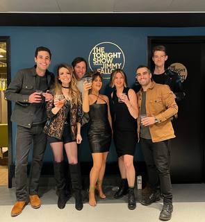 Maren Morris feet photo thumbnail