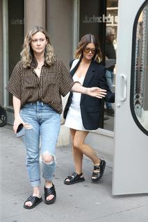 Maren Morris feet photo thumbnail