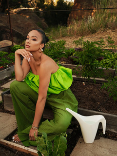 Draya Michele feet photo thumbnail