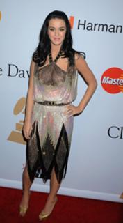 Katy Perry feet photo thumbnail