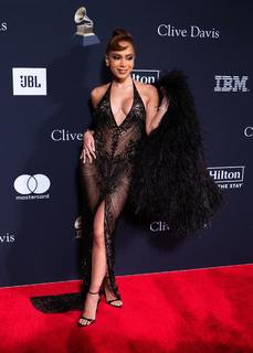 Anitta feet photo thumbnail