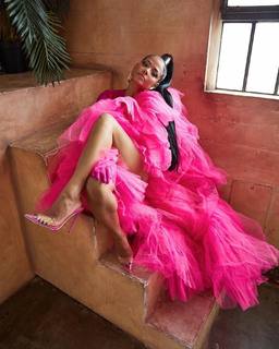 Christina Milian feet photo thumbnail