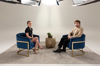Natalie Portman feet photo thumbnail