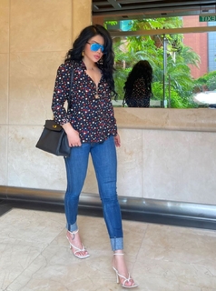 Haifa Wehbe feet photo thumbnail