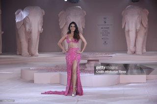 Kiara Advani feet photo thumbnail