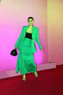 Sonam Kapoor feet photo thumbnail