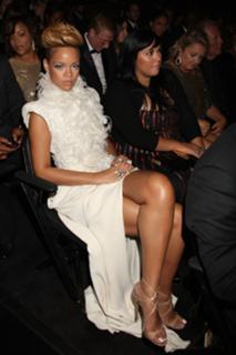 Rihanna feet photo thumbnail