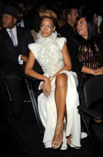 Rihanna feet photo thumbnail