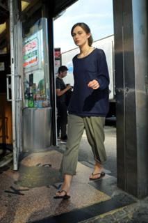 Keira Knightley feet photo thumbnail