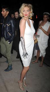 Kate Upton feet photo thumbnail