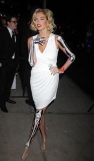 Kate Upton feet photo thumbnail