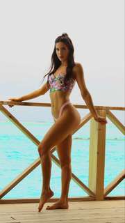 Jen Selter feet photo thumbnail