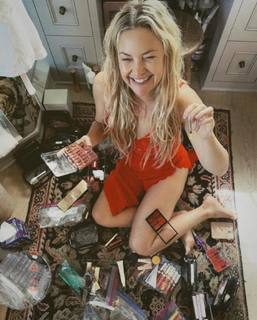 Kate Hudson feet photo thumbnail