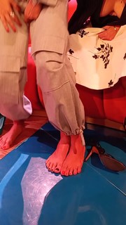 Caterina Balivo feet photo thumbnail