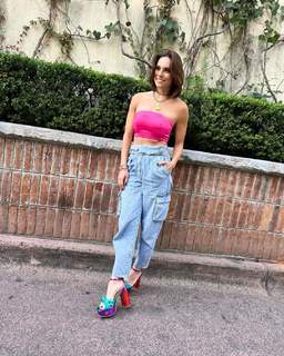 Tania Rincón feet photo thumbnail