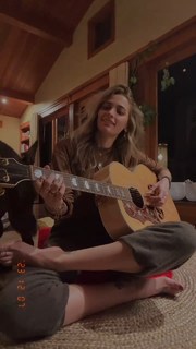 Paris Jackson feet photo thumbnail