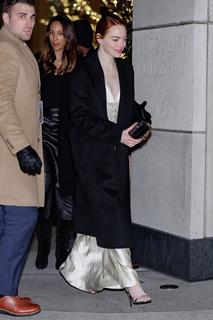 Emma Stone feet photo thumbnail