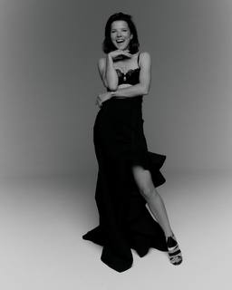 Joanna Jablczynska feet photo thumbnail