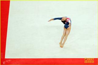 Aly Raisman feet photo thumbnail