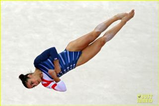 Aly Raisman feet photo thumbnail