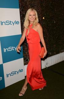 Malin Akerman feet photo thumbnail