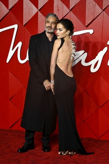 Rita Ora feet photo thumbnail