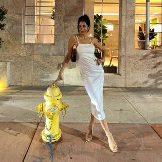 Zaira Nara feet photo thumbnail
