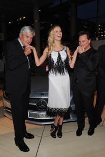 Karolina Kurkova feet photo thumbnail