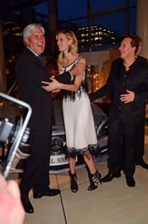 Karolina Kurkova feet photo thumbnail