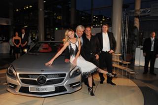Karolina Kurkova feet photo thumbnail