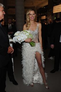 Karolina Kurkova feet photo thumbnail