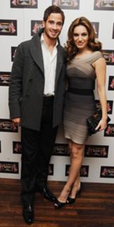 Kelly Brook feet photo thumbnail