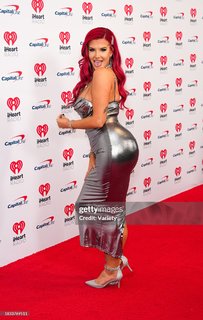 Justina Valentine feet photo thumbnail