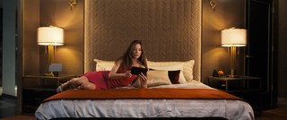 Michelle Monaghan feet photo thumbnail