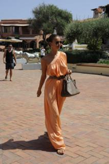 Irina Shayk feet photo thumbnail