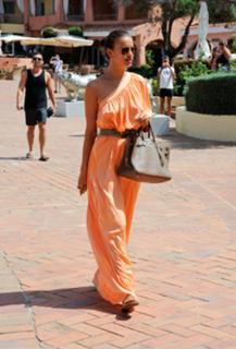 Irina Shayk feet photo thumbnail