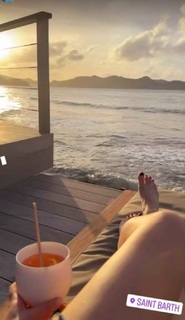 Katheryn Winnick feet photo thumbnail