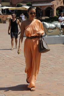 Irina Shayk feet photo thumbnail