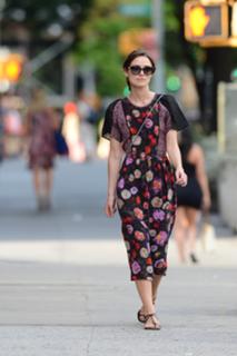 Keira Knightley feet photo thumbnail