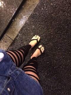 Ai Shinozaki feet photo thumbnail